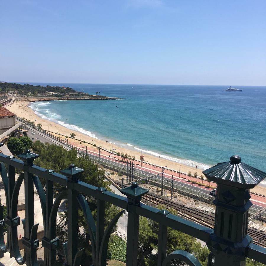 Apartaments Lauria Tarragona Luaran gambar