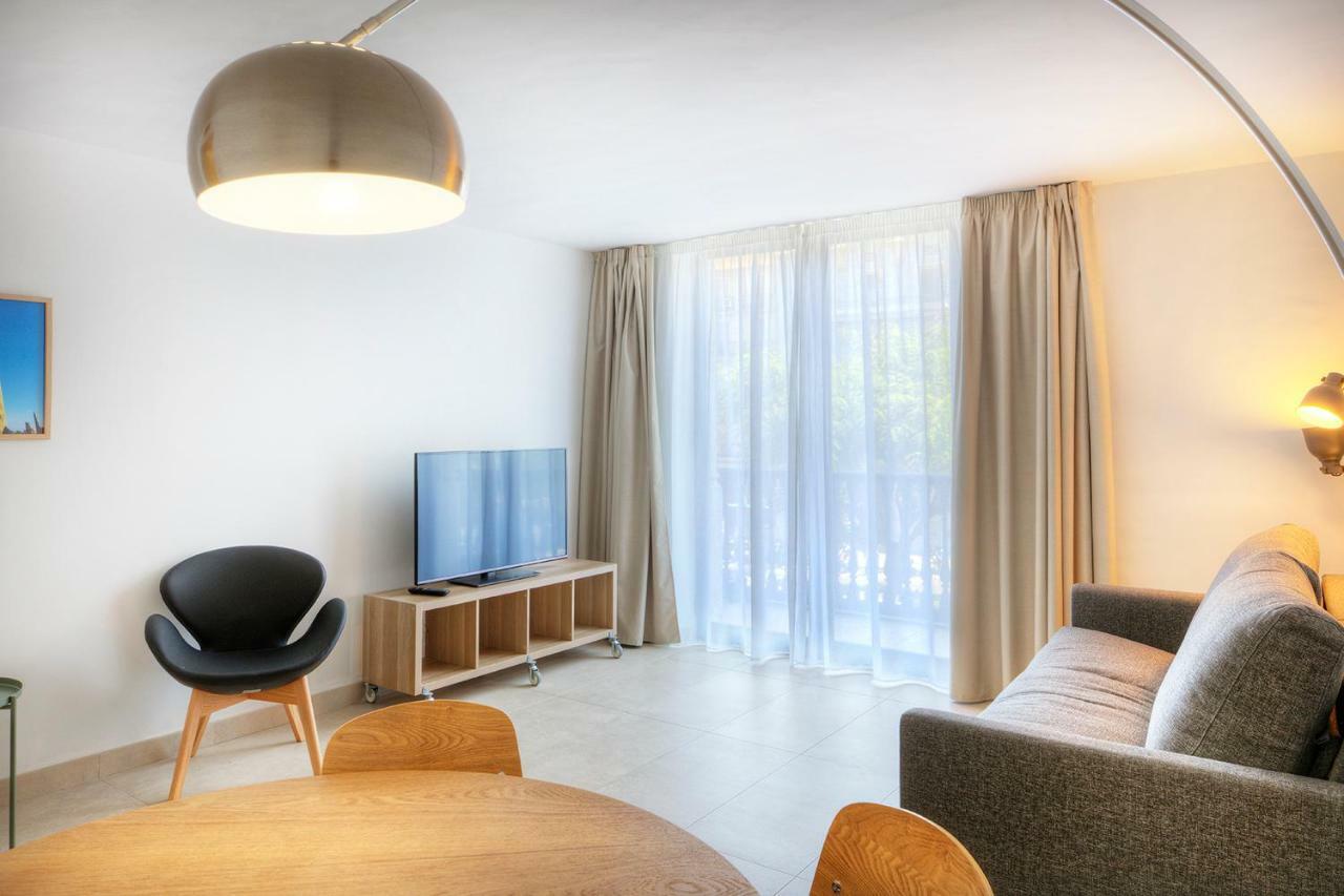 Apartaments Lauria Tarragona Luaran gambar